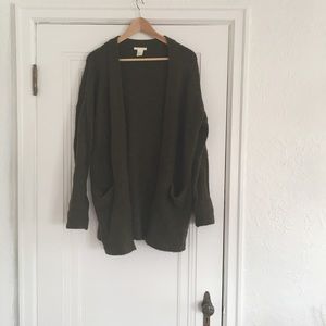Cozy Olive Cardigan with Pockets